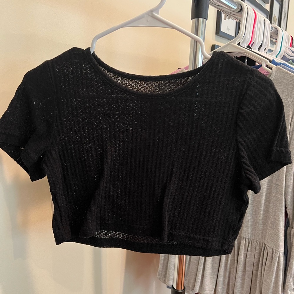 Cropped Black T-Shirt